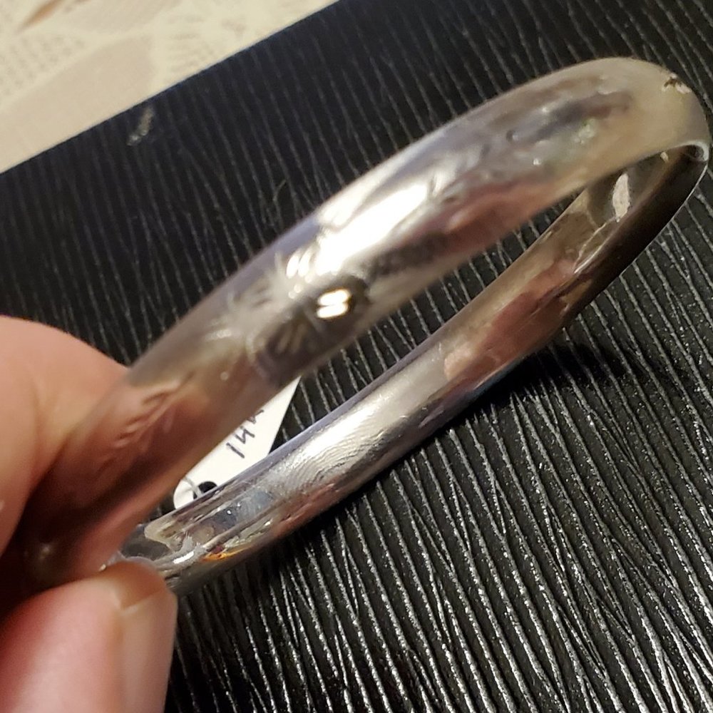 14K white gold bangle beautiful bracelet - Picture 6 of 10